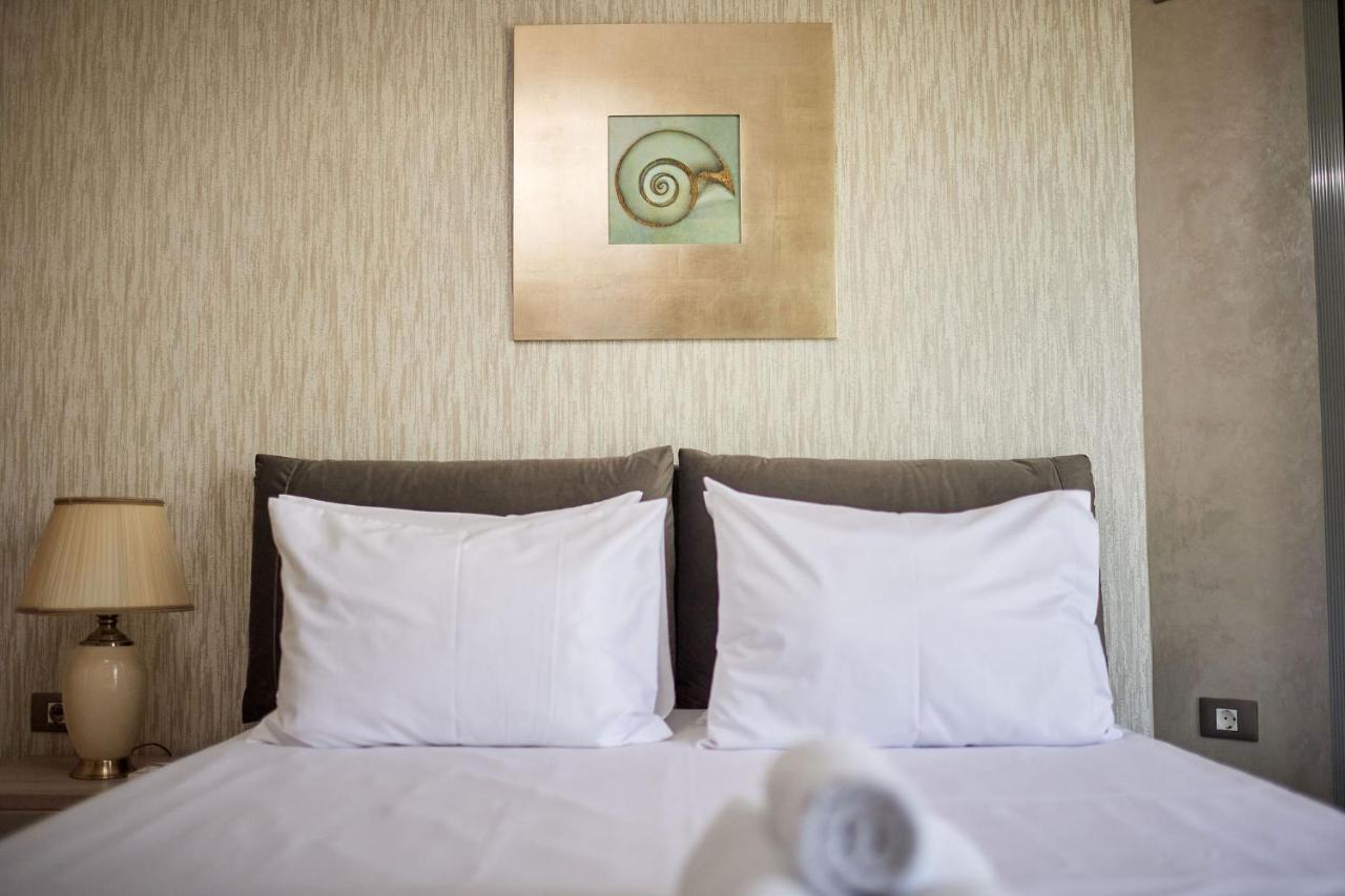 Berlin Luxury Apartment Spa N Pool Beach Resort Năvodari Kültér fotó